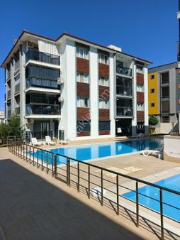 Kusadası Merkez De 1+1 Fiyatına 2+1 Doğalgazlı Site İçerisinde Satılık Daire