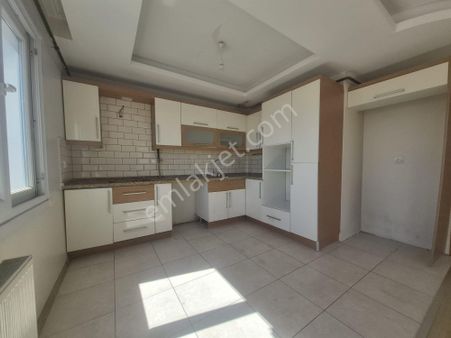 Kurttepe Civarı Göl Manzaralı 4+1 A.mutfak Çb+go+kiler+doğalgaz