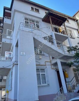 Tuğba Emlaktan Çömlekçi Mahallesinde Deniz Manzaralı Doğalgazlı Kiralık Daire…