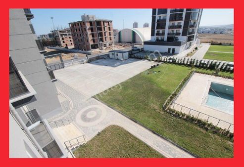 Çorlu Nikah Salonuna Yakın Havuzlu Güvenlikli Sitede 55m2 1+1 Sıfır Ara Kat