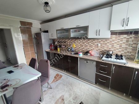 Özdemir Emlak,tan Yapılı Temiz Merkezi Konumda 3+1 Daire