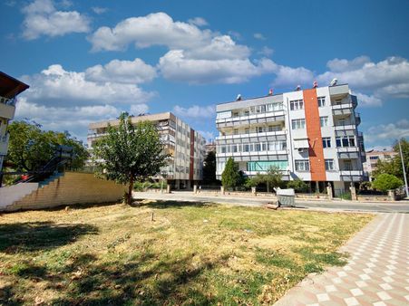 🛑🛑aktif'ten Akçay'da Satılık Otoparklı Ön Cephe Çift Wcli Geniş 2+1daire