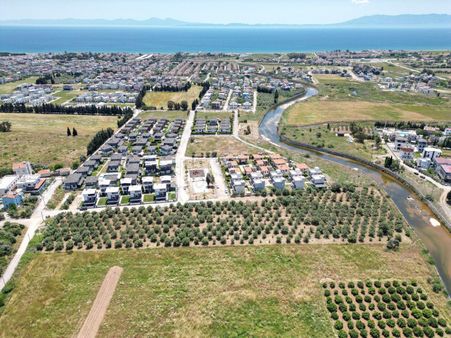 Seferihisar Doğanbey’de Denize 1 Km Uzaklıkta Satılık 224 Metre² Arsa