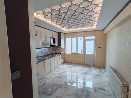 240 M2 4+1 Daire Çift Cepheli Ara Kat Kapalı Otopark Yeni Beşevler