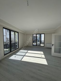 Ümraniye Cemil Meriç Mh 3+1 Sıfır Daire