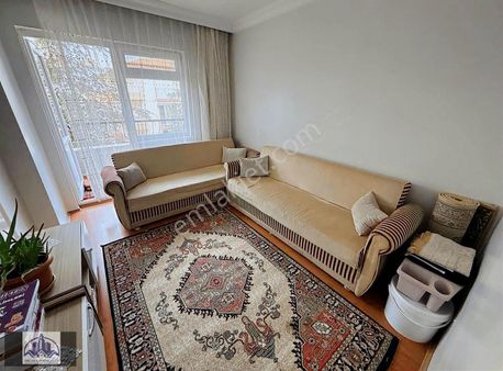 Elvan Mahallesi Servis Güzergahı Üzeri Ara Kat Ön Cephe