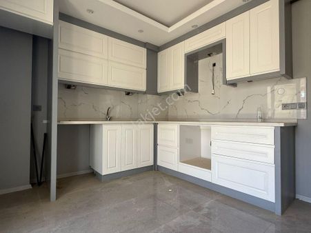 Eskidjiden Çakmakta Sürücü Pisti Yakını 3+1 Lüks Daire !