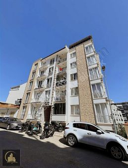 Çarşı Merkez İsmetpaşa 'da Kiralık 2+1 Geniş Daire