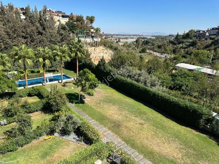 Karslılarda,göl Manzaralı, Havuzlu Lüx