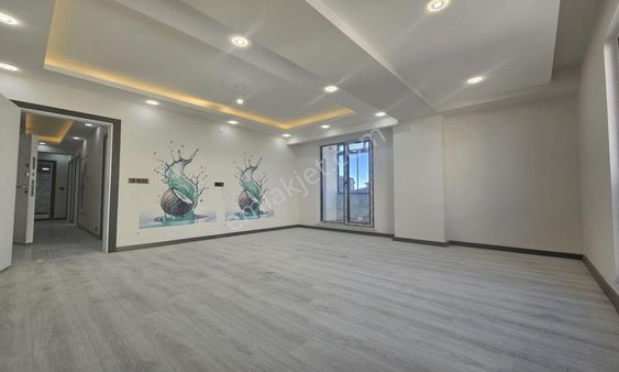 Yaşam'dan Kapaklı Atatürk Mah. Vatan'da Sıfır 2+1 Lüxs Daire