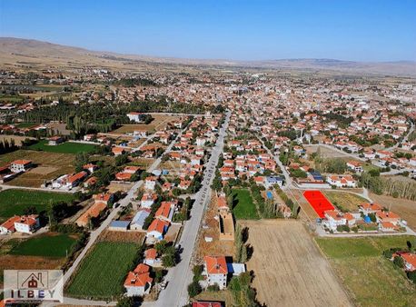 İlbey // Şuhut Merkez Zafer Mahallesinde Satılık Üç Adet Arsa