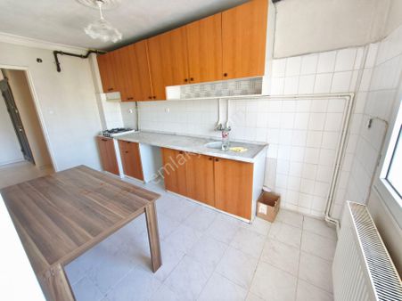 Bucakoop Meydan Açık Ferah Çift Cephe Kiralık 2+1 Daire