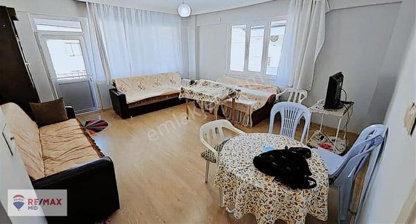 Remax Mıd - Akçay Ikızçay Da 2+1 Satılık Eşyalı Daıre