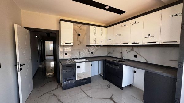 Fevzi Çakmak Mah.|mükemmel Konumda |katta Ultra Geniş 2+1 Daire