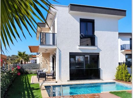 Meşelik'te Müstakil Havuzlu 3+1 Lüks Villa