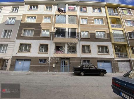 Rw Lıfe // Zafer Mah. Bakımlı Asansörlü 2+1 Kiralık Daire
