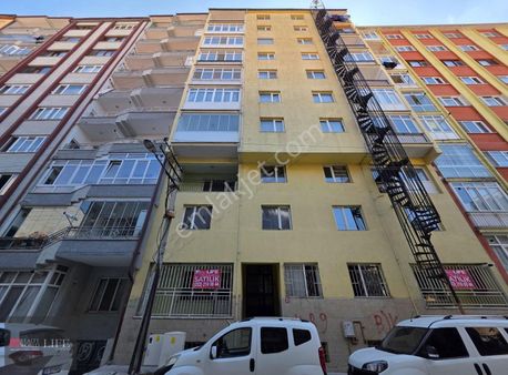 Rw Lıfe // Kurtuluş Mahallesi Adliye Yakını 5+1 Satılık Daire