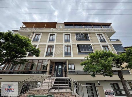 Körfez Mimar Sinan'da 3+1 Satılık Bahçe Dubleks