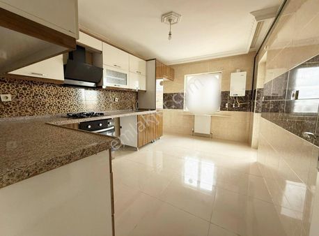 ⫷er-söz⫸ Şehitler Cad. Üzeri Site İçerisinde Yüksek Katta 3+1