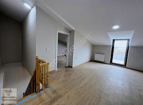 Hadımköy Merkezde Ayrı Girişli Dubleks Daire