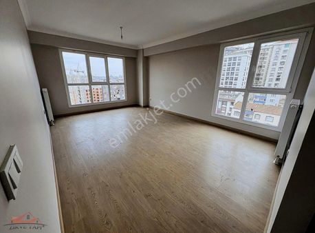 Fırsat Yeni Eyüp Evleri Boş Manzaralı 8.kat 2+1 85m2 7.500.000tl