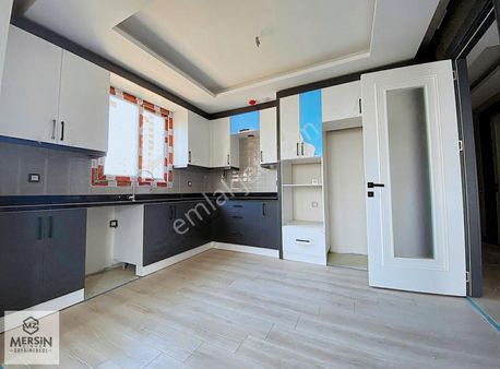 Mezitli Akdeniz Mahalesin'de Bağımsız Mutfak 2+1 Kiralık Daire