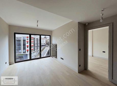 Koşuyolu Suryapı Excellence Uzmanından 1+1 Kiralık Daire