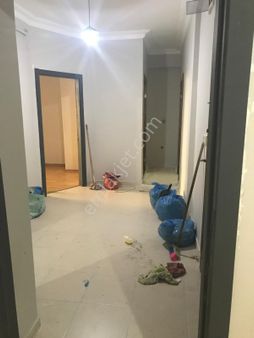 Ümraniye Çamlık Çakmak Varan Caddesi Metro Yürüme Mesafesi Temiz Daire 1.kat Kiralık Daire Ev Cadde