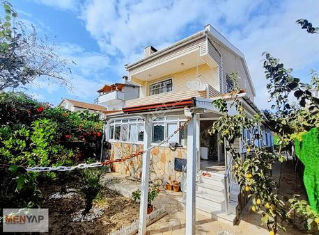 Marmara Ereğlisi Yeniçiftlik Havuzlu Müstakil Bahçeli 5+1 Yazlık