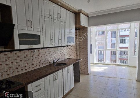 Davraz Mah. Cezaevi Yakınında Ara Kat Kombili Lüks Daire