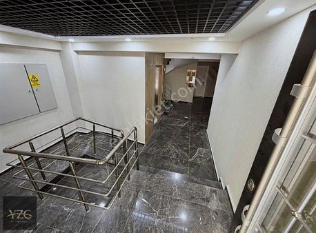 Yzg Yapıdan Gündüz Ökçun Yakını Köşe Başı Özel Garajlı İsklı 3+1