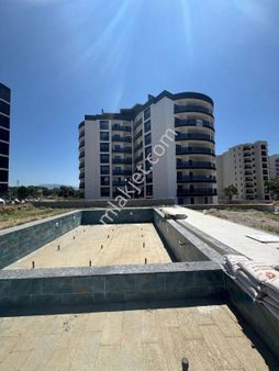 Havuzlu,oyunparklı Alttan Isıtmalı. Araç Takasına Açıktır