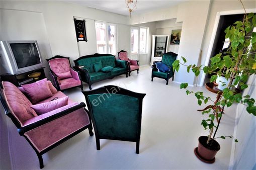 Aktif'ten Akçay'da Satılık 5+1 Denize 500mt Çift Mutfaklı Full Kredili Dublex