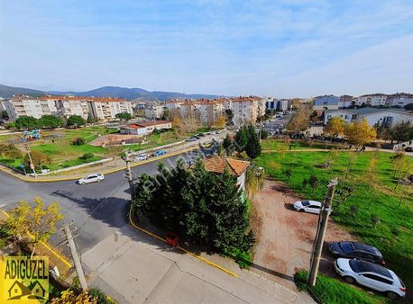 Derince Yenikentte 3+1 Eşyalı Daire