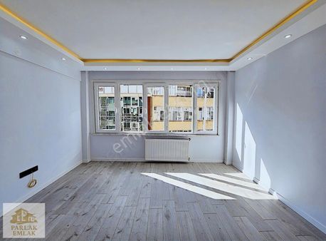Parlak'tan Üsküdar Merkeze Yakın İçi Yapılı Fırsat Ara Kat Daire