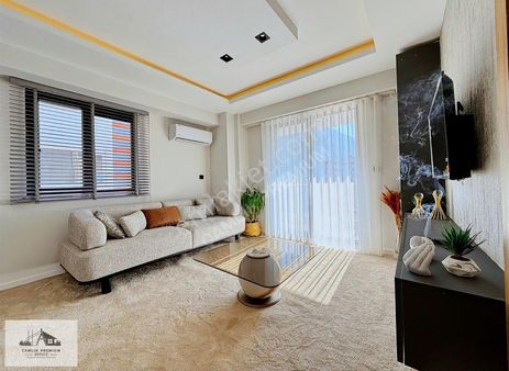 Zeytinköyde Satılık 2+1 Arakat Eşyalı Rezidans Daire