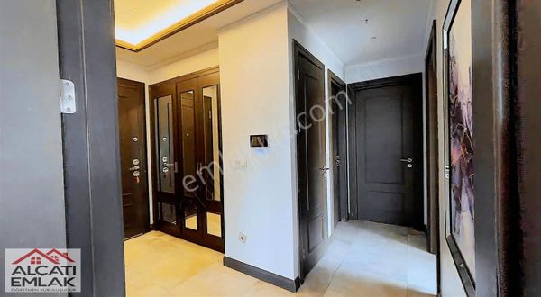 Başakşehir Nidapark Zümrüt Sitesinde Kiralık Geniş 2+1