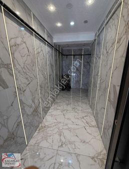 Akçaburgaz Sıfır Çok Kullanışlı Bahçe Katı Açıklamayı Okuyun !!