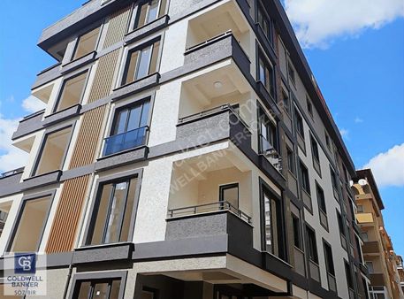 Ümraniye Namık Kemal Mah. Çarşı 5 Dk Sıfır Satılık Daire