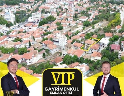 Vip Gayrimenkul'den Karyağdı Mah.2 Katlı Bahçeli Müstakil Ev