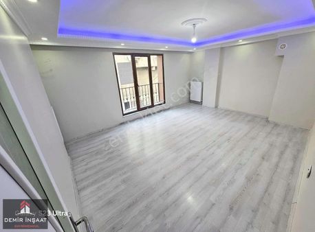 Demir İnşaat'tan 50.yıl Mah 8 Yıllık Asansörlü Satılık Lüx 1.kat