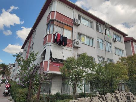 Yıldız Dan Arel Koleji Arkası Yatırım Fırsatı Kredili Geniş Masrafsız 2+1 Ara Kat Daire