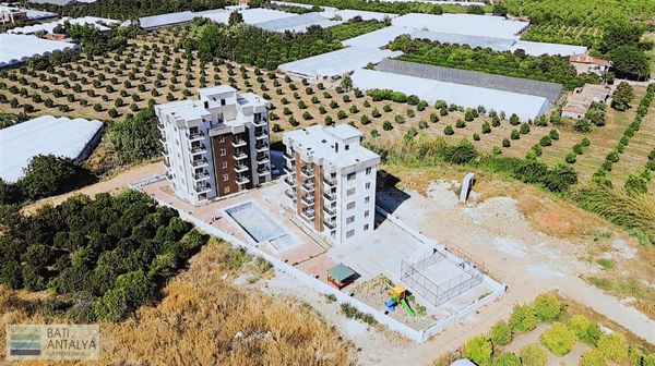 Sabah Denize 5 Dk Mesafede Satılık Lüks Site İçi 1+1 Daire