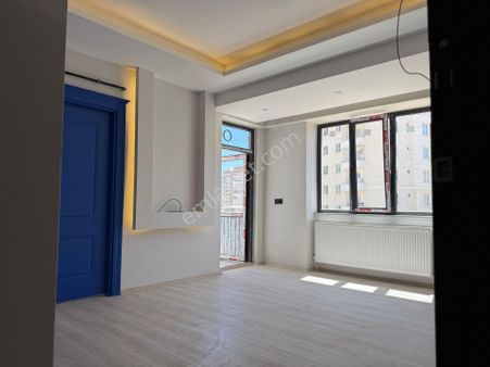 Tekerek Akdo Civarı Eşyasız Kiralık 1+1 Daire