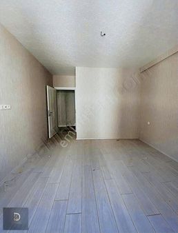 Muhteşem Konumda Fırsat Daire Ön Cephe Yola Bakıyor