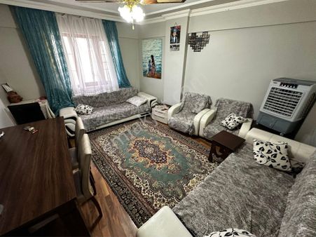 Manisa Şehzadeler Şehitler Mah. 16 Yıllık 2+1 Asansörlü Arakat