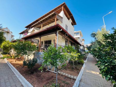 Didim Akbükte Denize Yakın Triplex Yazlık