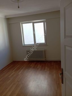 Baglar Bolay Sokakta Satılık3+1 Daıre