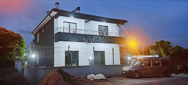 Borsem İncek'ten Kazan'da Müstakil Bahçeli 3 Katlı Ev Ve Arsası