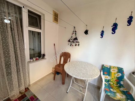 Sarımsaklı Merkezde Satılık 2+1